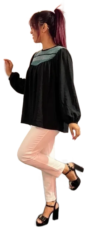 AI try-on: Black blouse with white trousers